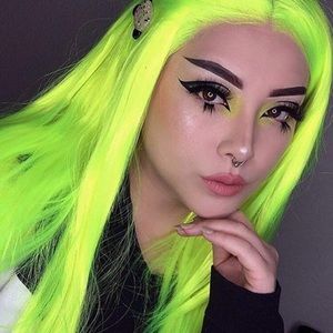 Poppin neon-highlighter green lace front wig✨💚
